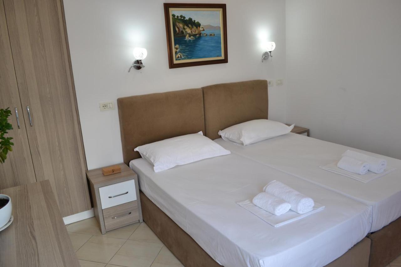 Seaview Penthouse 2 Bedrooms Apartment & Box Garage Vlorë Eksteriør bilde