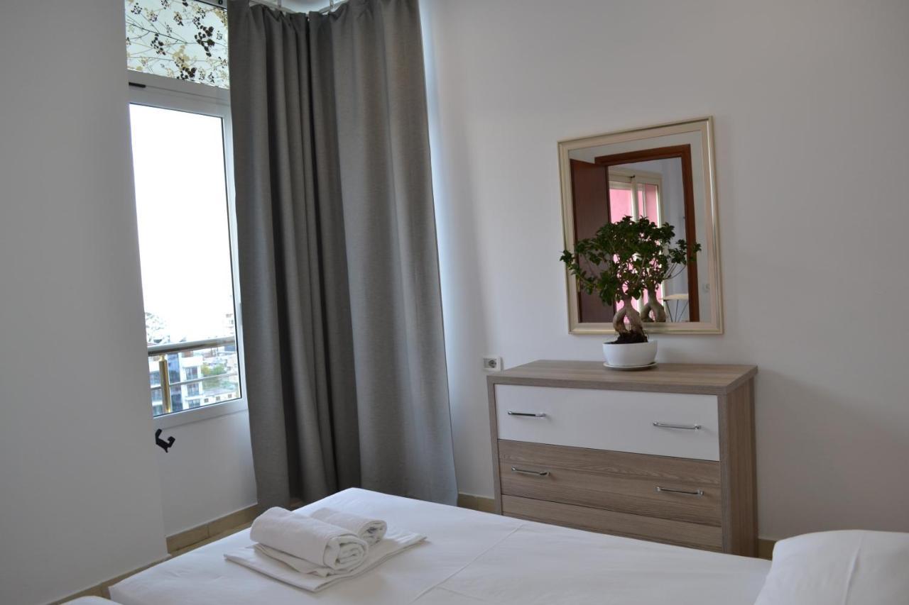 Seaview Penthouse 2 Bedrooms Apartment & Box Garage Vlorë Eksteriør bilde