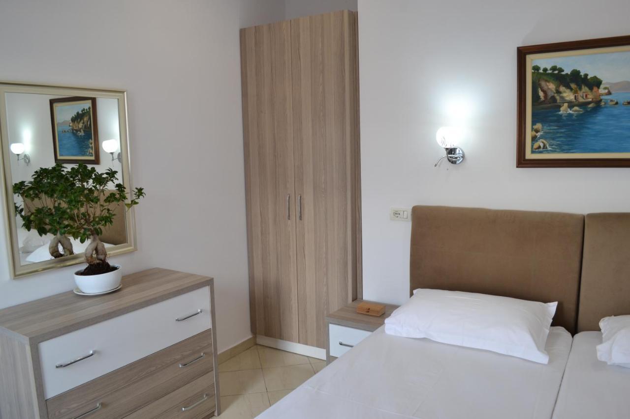 Seaview Penthouse 2 Bedrooms Apartment & Box Garage Vlorë Eksteriør bilde