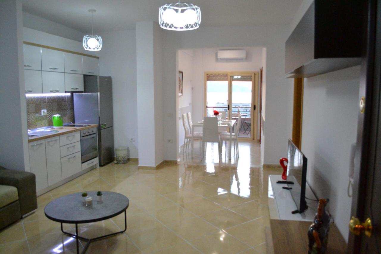 Seaview Penthouse 2 Bedrooms Apartment & Box Garage Vlorë Eksteriør bilde